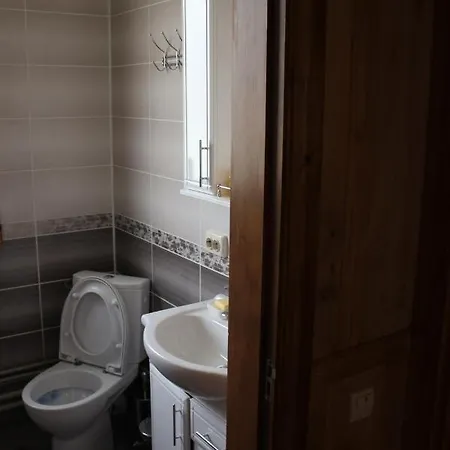 чорногірський вітер Lodge *